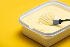 マーガリンの種類と特徴とは？人気のフレーバーや安全な選び方を解説