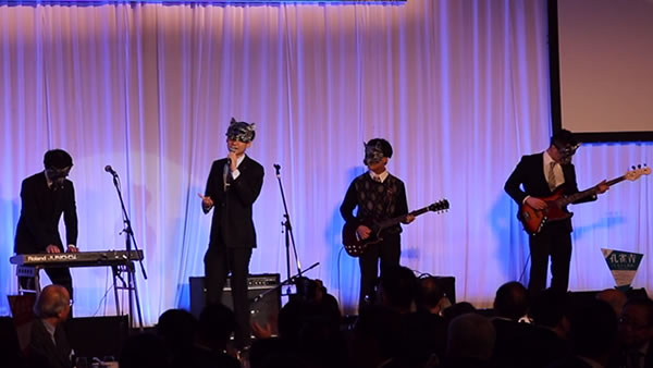 音部によるバンド演奏