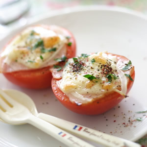 Grilled Tomatoes with Cheese on Top