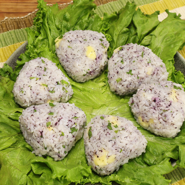 Onigiri which is related to with cheese