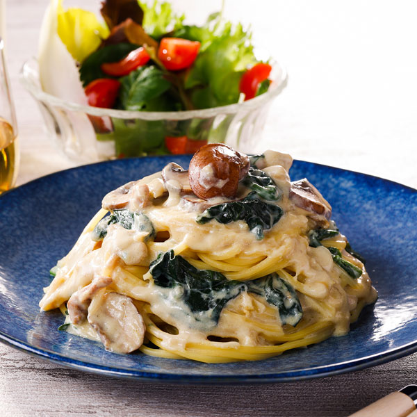 Creamy Pasta with Mushrooms and Spinach