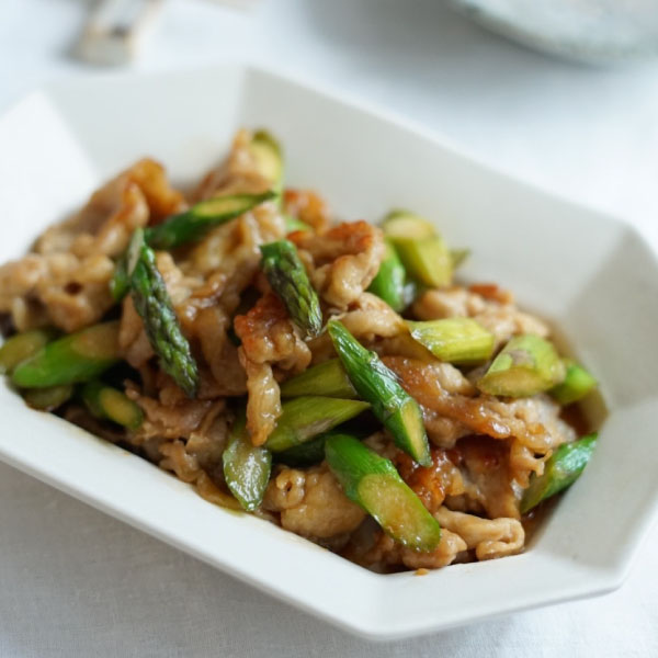 Grilled Pork and Asparagus with Soy Sauce and Honey Butter