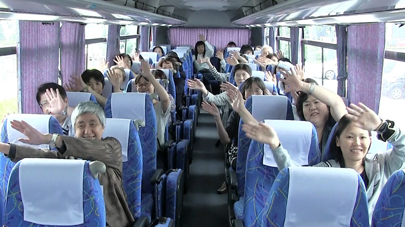 Member of meeting of friend and Nagahama bus tour to go for